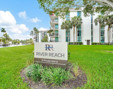 1201 River Reach Drive - Photo Thumbnail 34