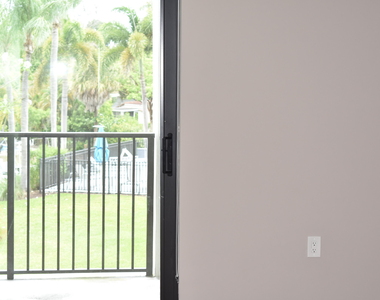 1201 River Reach Drive - Photo Thumbnail 13