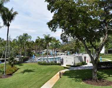 1201 River Reach Drive - Photo Thumbnail 36