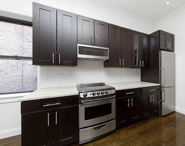 1377 Lexington Avenue - Photo Thumbnail 2