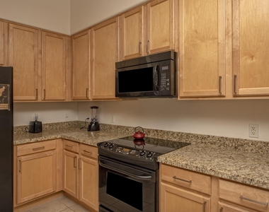 6745 N 93rd Avenue - Photo Thumbnail 6