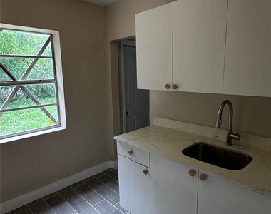 591 Nw 187th Street - Photo Thumbnail 11