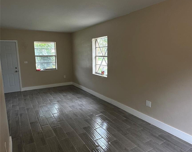 591 Nw 187th Street - Photo Thumbnail 5