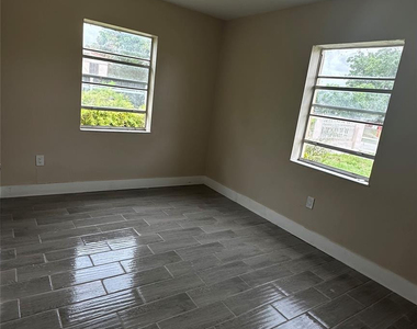 591 Nw 187th Street - Photo Thumbnail 14