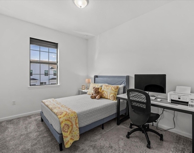 276 Sw Sally Way - Photo Thumbnail 24