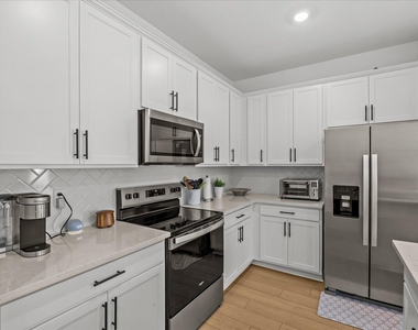 276 Sw Sally Way - Photo Thumbnail 11