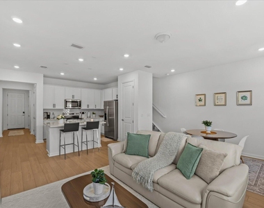 276 Sw Sally Way - Photo Thumbnail 15