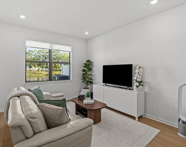 276 Sw Sally Way - Photo Thumbnail 14