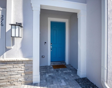 276 Sw Sally Way - Photo Thumbnail 3