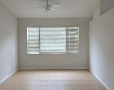 2264 Sw Newport Isles Boulevard - Photo Thumbnail 2