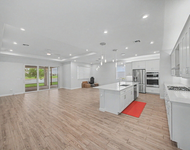 9856 Sw Isabelline Drive - Photo Thumbnail 2