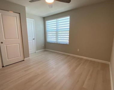 214 Osprey Preserve Boulevard - Photo Thumbnail 12
