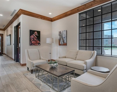 205 N Geary Avenue - Photo Thumbnail 10