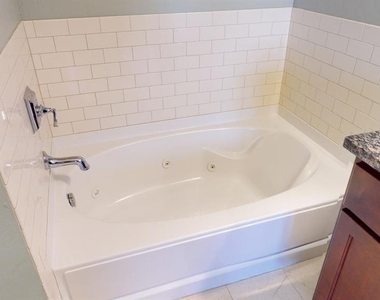 205 N Geary Avenue - Photo Thumbnail 21