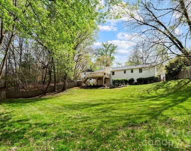 100 Chadmore Drive - Photo Thumbnail 25