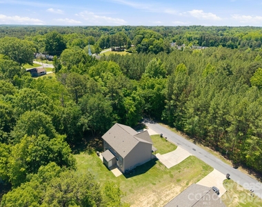 1361 Ontario Drive - Photo Thumbnail 38