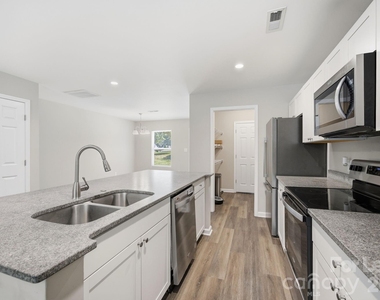 1361 Ontario Drive - Photo Thumbnail 13