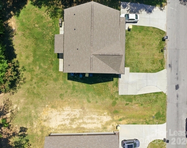 1361 Ontario Drive - Photo Thumbnail 34