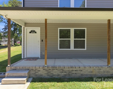 1361 Ontario Drive - Photo Thumbnail 3