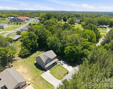 1361 Ontario Drive - Photo Thumbnail 37