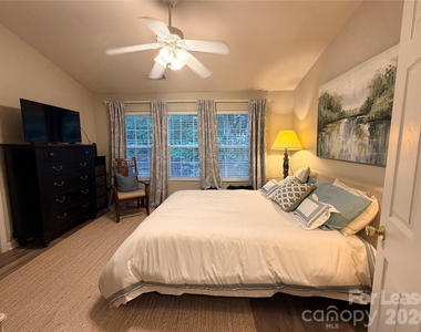 6626 Rothchild Drive - Photo Thumbnail 8