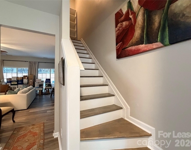 6626 Rothchild Drive - Photo Thumbnail 5