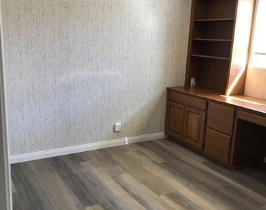 157 N Linden Drive - Photo Thumbnail 20