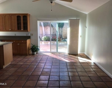 157 N Linden Drive - Photo Thumbnail 8