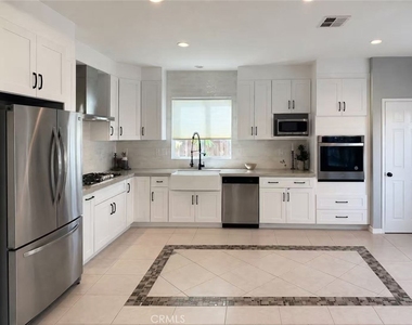 22358 Hawthorn - Photo Thumbnail 3