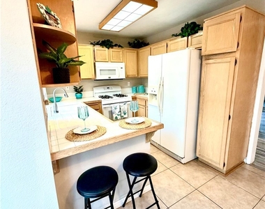 11512 Stonecrest Drive - Photo Thumbnail 6
