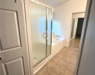 11512 Stonecrest Drive - Photo Thumbnail 23