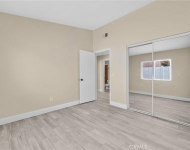 501 Roosevelt - Photo Thumbnail 15