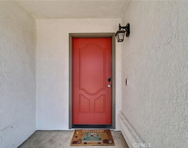 501 Roosevelt - Photo Thumbnail 1