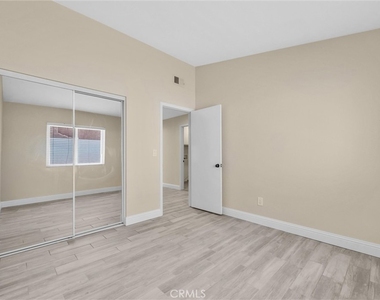 501 Roosevelt - Photo Thumbnail 13