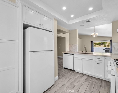501 Roosevelt - Photo Thumbnail 5