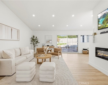 9355 Ruffner - Photo Thumbnail 19