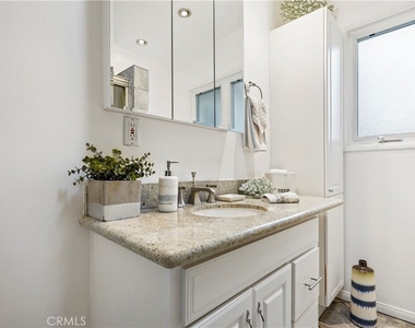 5362 Yolanda Avenue - Photo Thumbnail 16