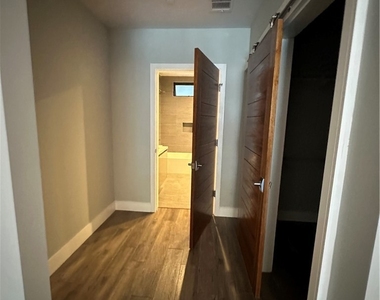 330 Salem Street - Photo Thumbnail 11