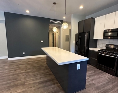 330 Salem Street - Photo Thumbnail 3