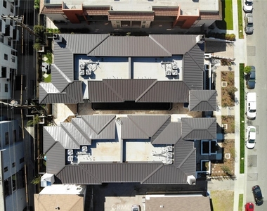 330 Salem Street - Photo Thumbnail 20