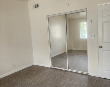 20340 Sherman Way - Photo Thumbnail 23
