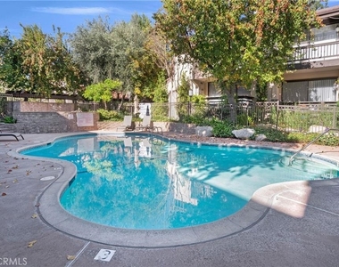 21800 Marylee - Photo Thumbnail 2