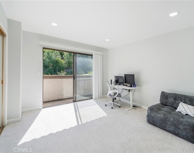 28033 Ridgebluff Court - Photo Thumbnail 11