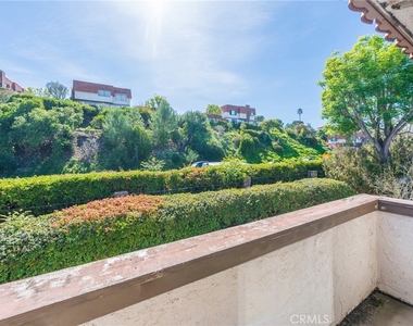 28033 Ridgebluff Court - Photo Thumbnail 13