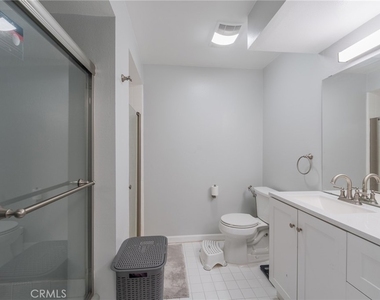 28033 Ridgebluff Court - Photo Thumbnail 14