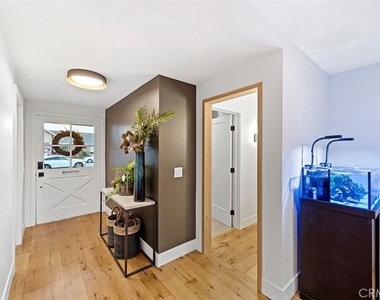 843 Bernard Drive - Photo Thumbnail 26