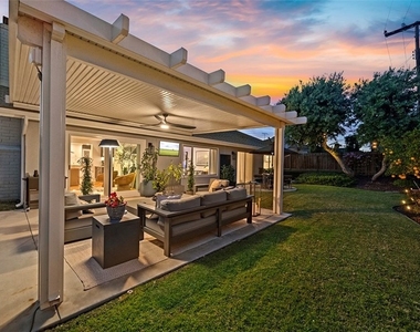 843 Bernard Drive - Photo Thumbnail 41
