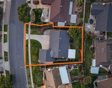843 Bernard Drive - Photo Thumbnail 2