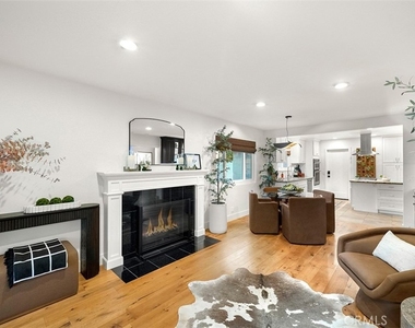 843 Bernard Drive - Photo Thumbnail 20