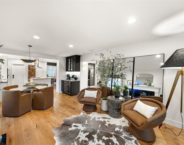 843 Bernard Drive - Photo Thumbnail 19